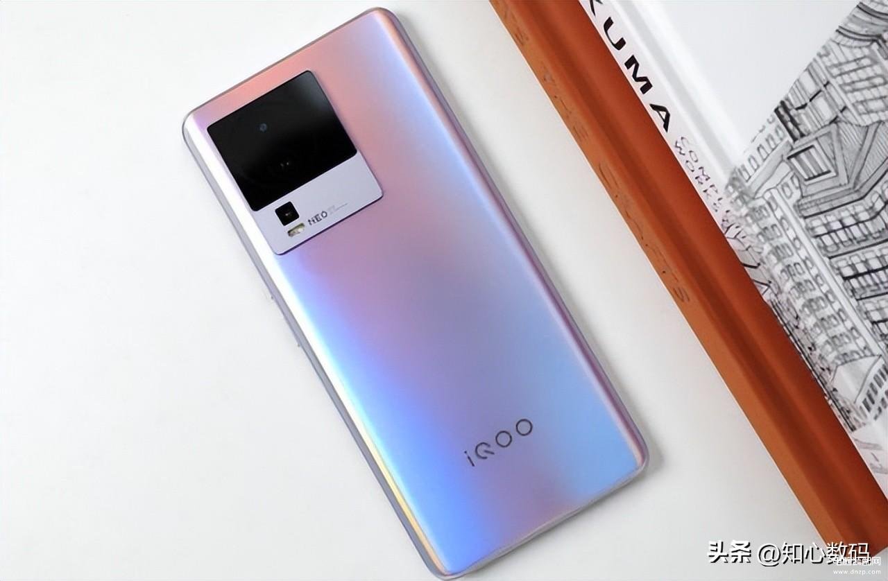 iqoo系列哪款性价比最高打游戏[iqoo系列哪款性价比最高2022]