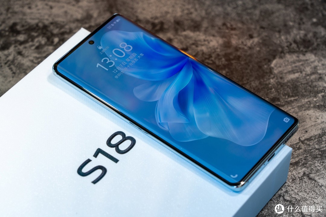 旗舰虽好但合适最重要，vivo S18已经称得上人像大师了