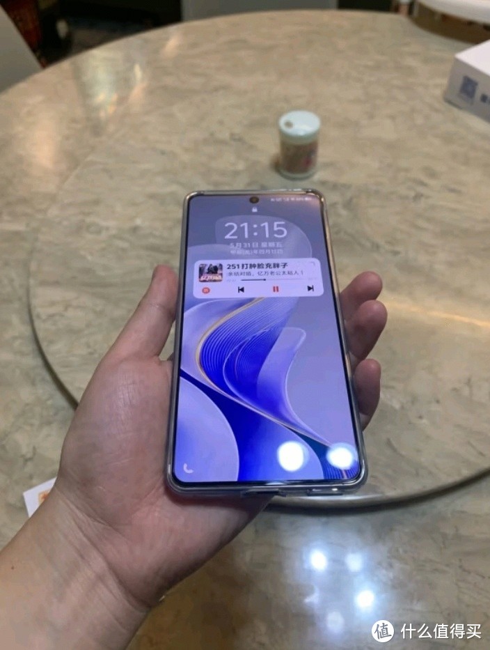 vivo S19：6000mAh大电池，轻薄机身也能持久畅玩！