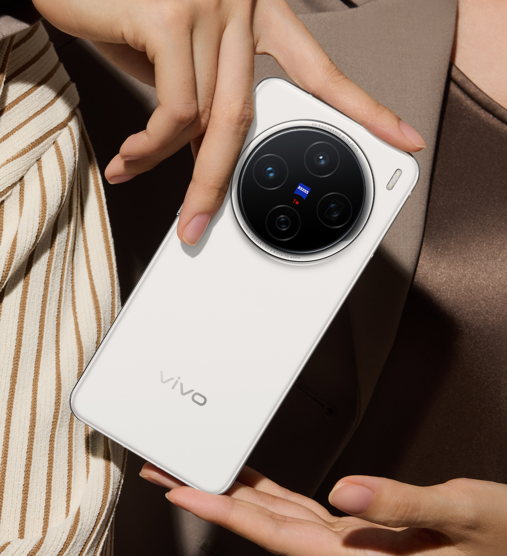 vivo X200 标准版真机图公布：水纹云阶设计，首款天玑9400旗舰