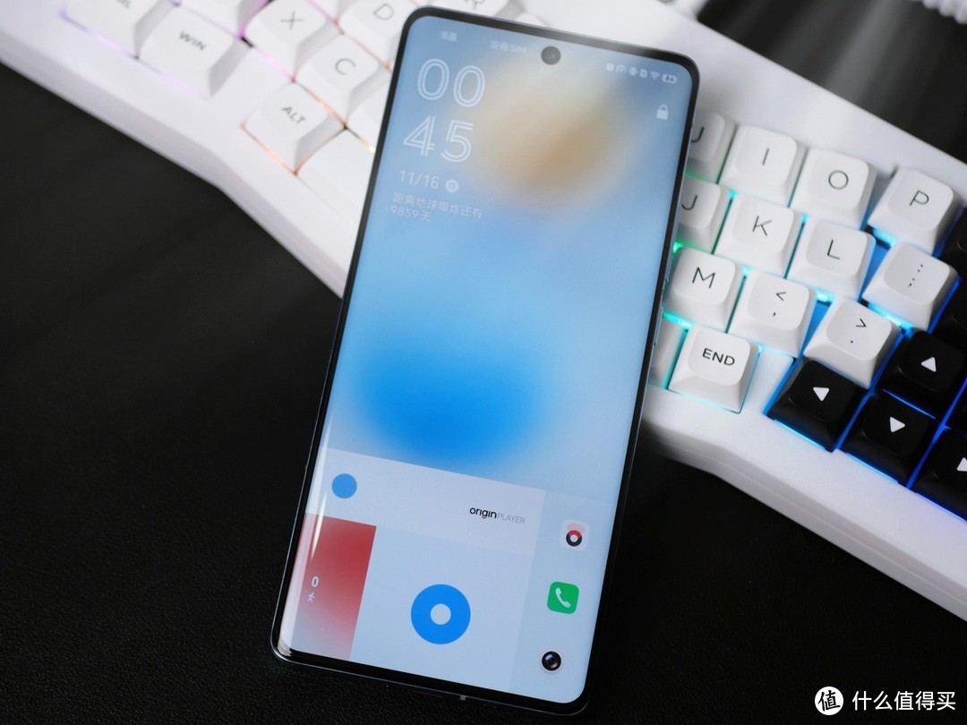 既以下犯上，也反向升级？卖爆了的vivo X100 Pro到底凭什么？