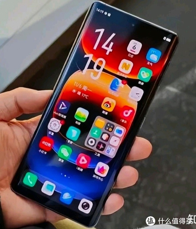 vivo iQOO 12Pro16GB+256GB传奇版 2K E7 144Hz屏幕 大底主摄潜望式长焦 第三代骁龙 8 自研电竞芯片Q1