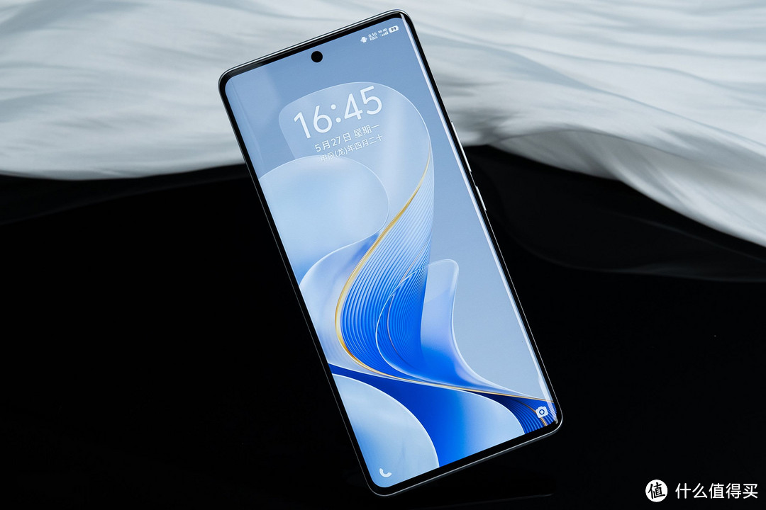 拍照强！Vivo S19系列：标准版和Pro版，哪款才是你的菜？