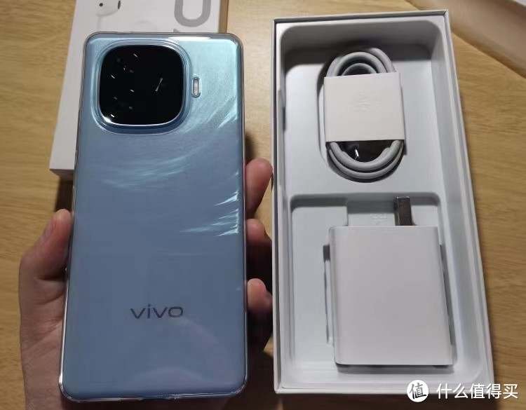 vivo千元市场“发飙”，6000mAh+骁龙7Gen3+3840Hz，还有谁？