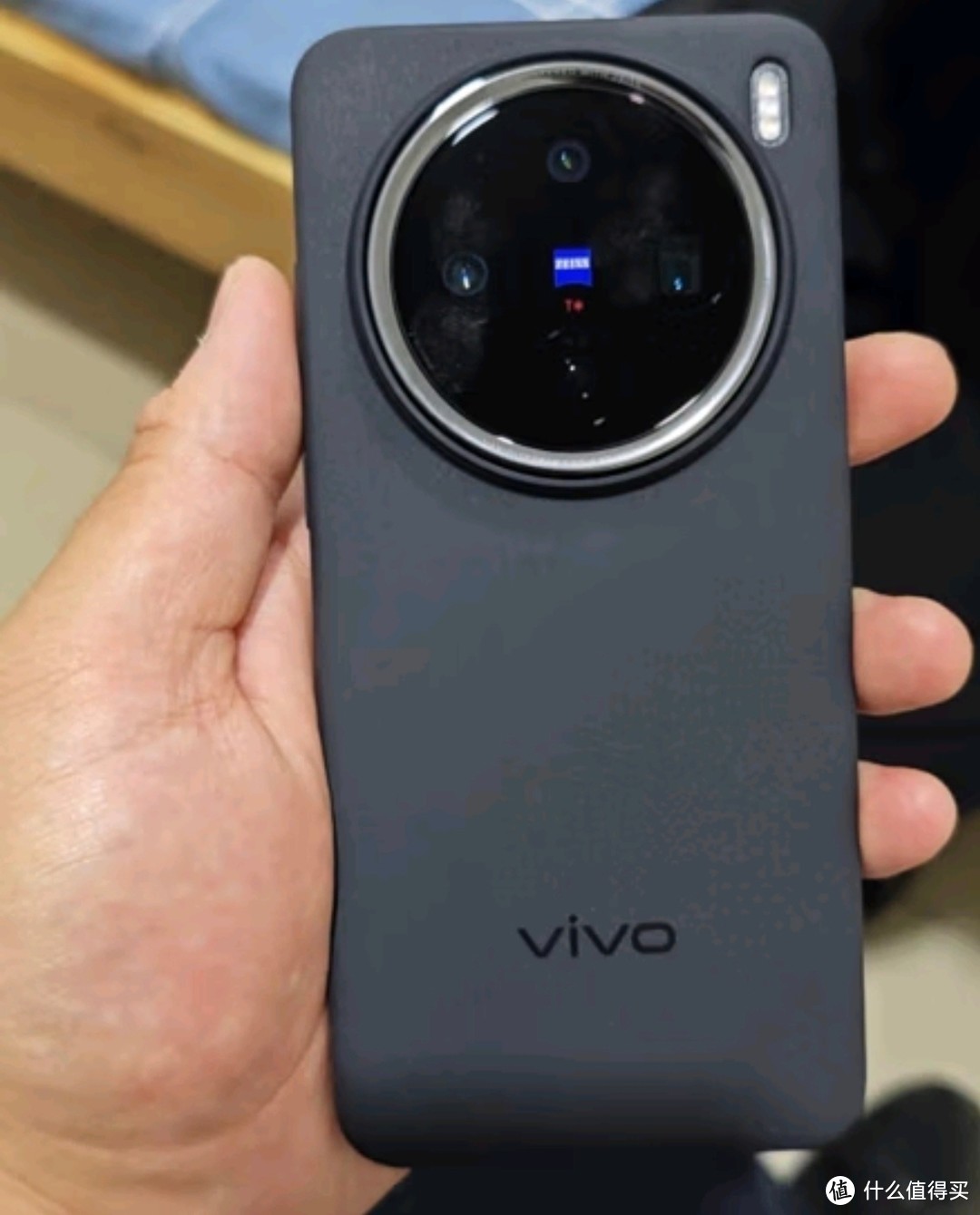 2025年，vivo X200手机极具入手价值。